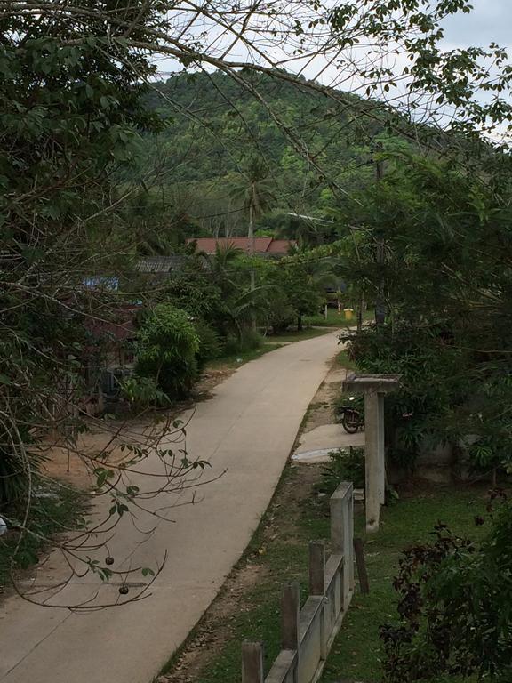 Am House Klong Muang Beach Exterior foto