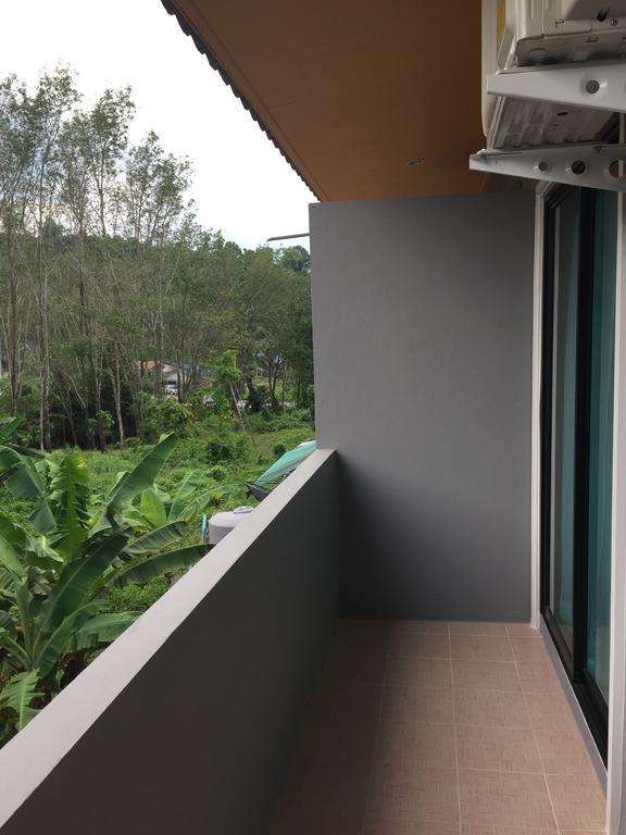 Am House Klong Muang Beach Exterior foto