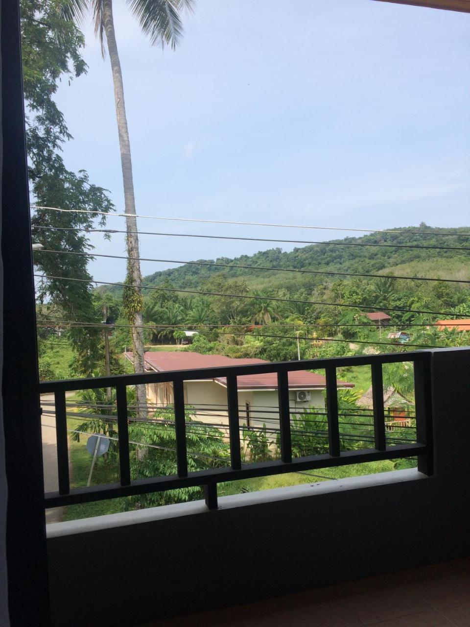 Am House Klong Muang Beach Exterior foto
