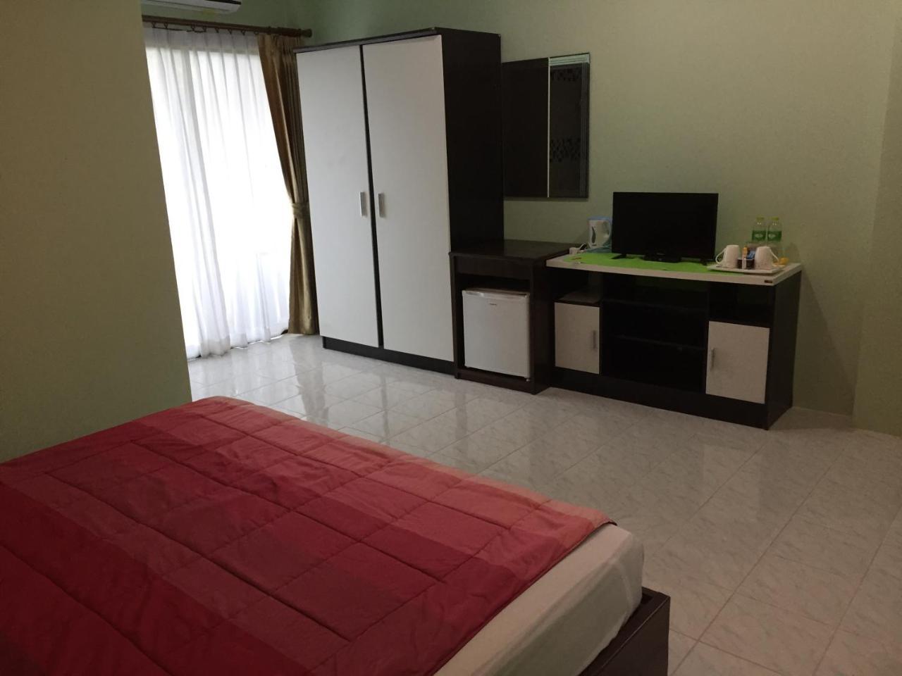 Am House Klong Muang Beach Exterior foto